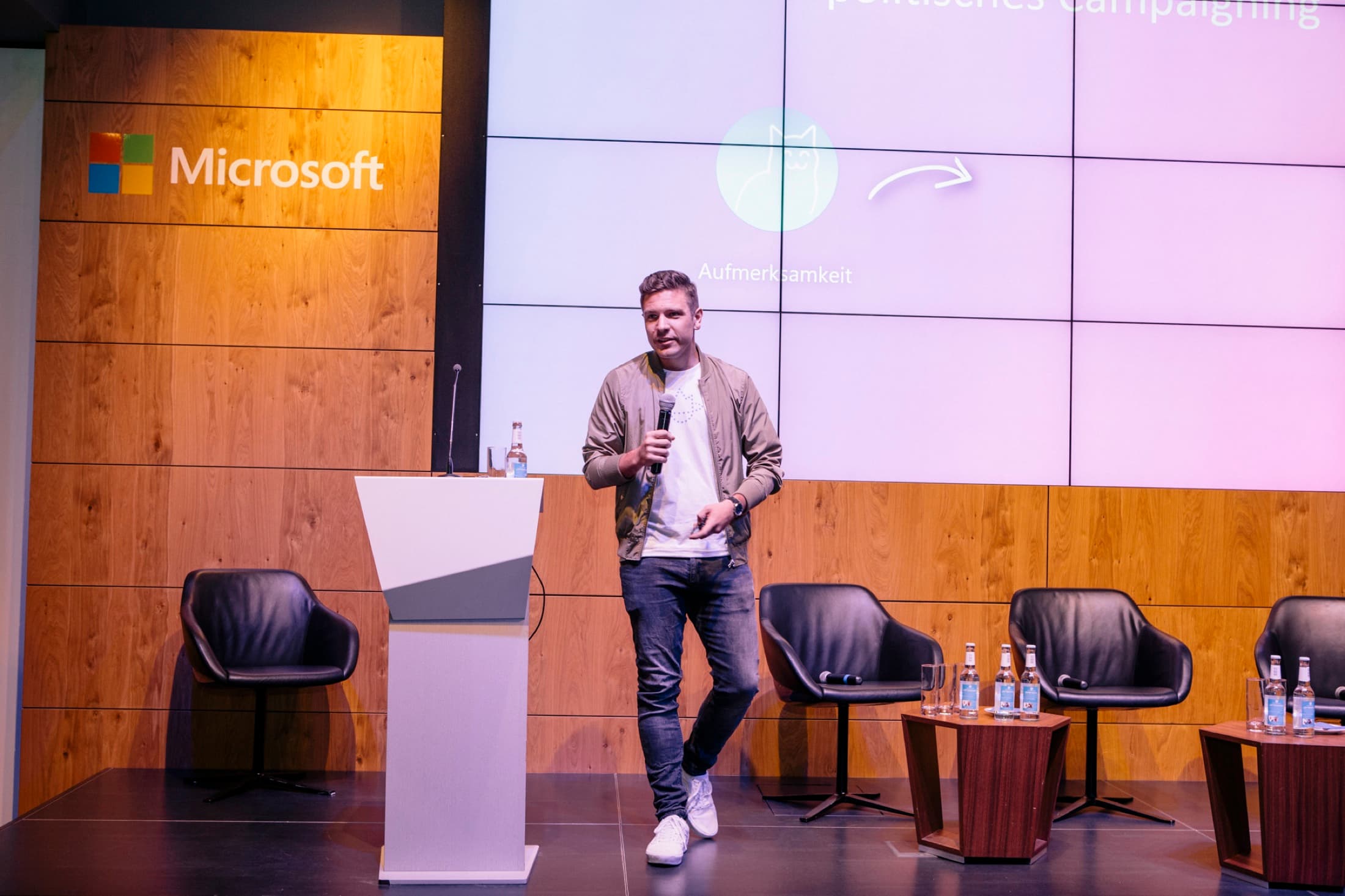 Juri Schnöller speaking at a Microsoft event.